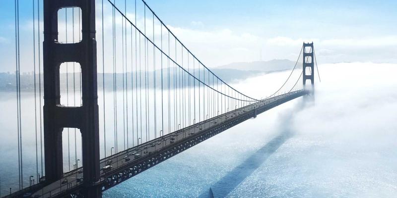 基于P4的可编程数据平面：定义未来网络技术与软件开发的新范式