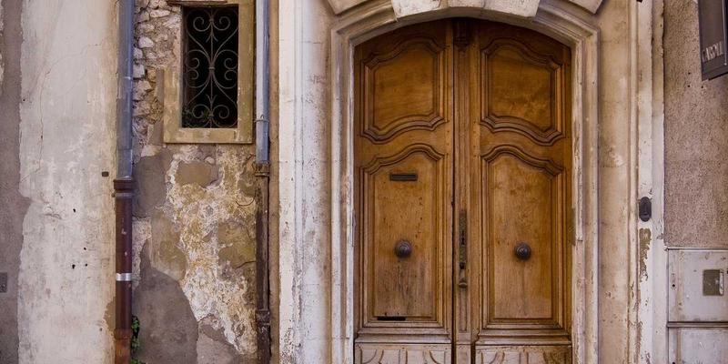 网络感知的应用性能管理（APM）：实现端到端可视化与智能根因分析的技术指南